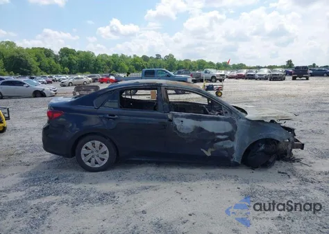 2018 Kia Rio S z USA, uszkodzony, nr VIN 3KPA24AB1JE137365